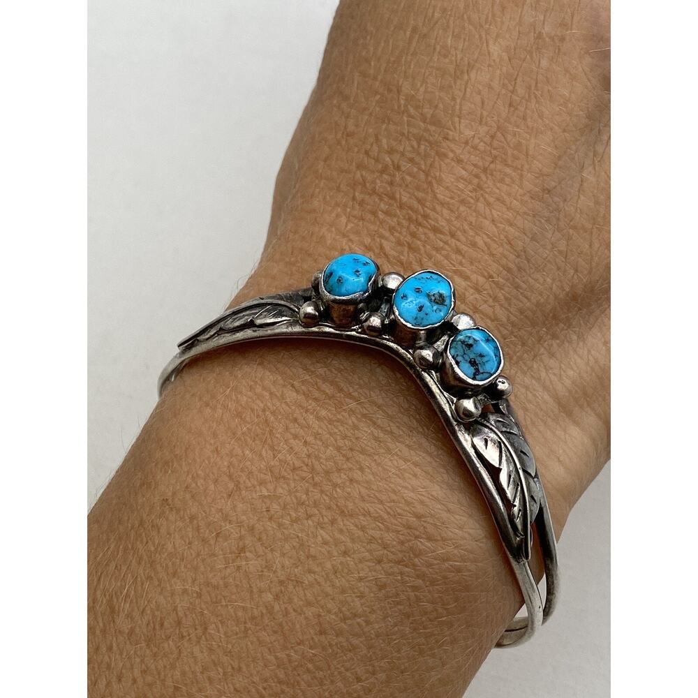 Vintage Native American Turquoise Sterling Silver 925 cuff Bracelet